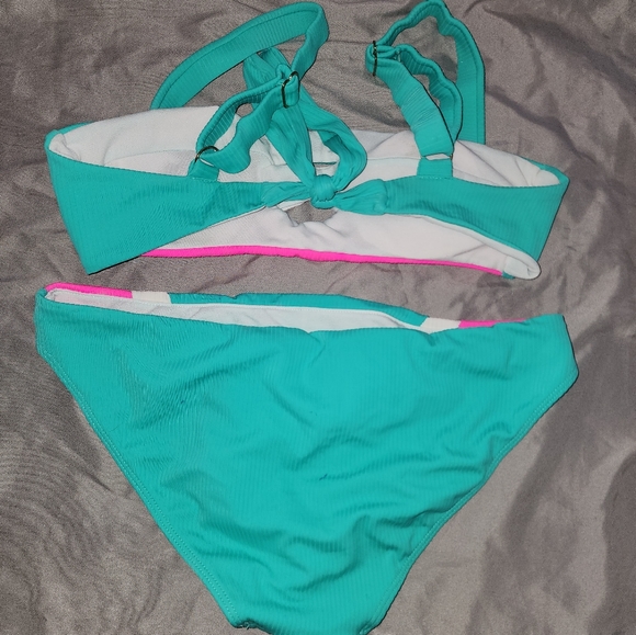 Tri color Bikini - Picture 2 of 2